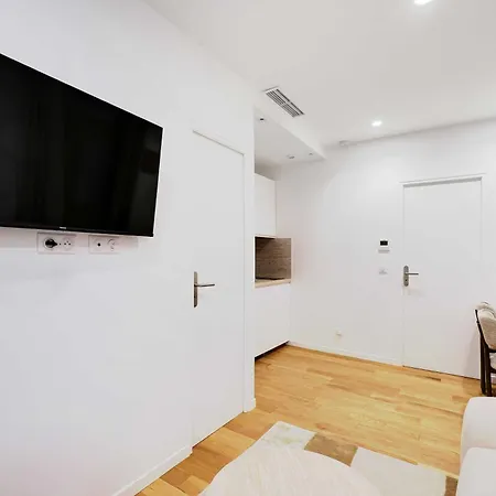 Διαμέρισμα Modern Apprt 1br 4p - 2nd *