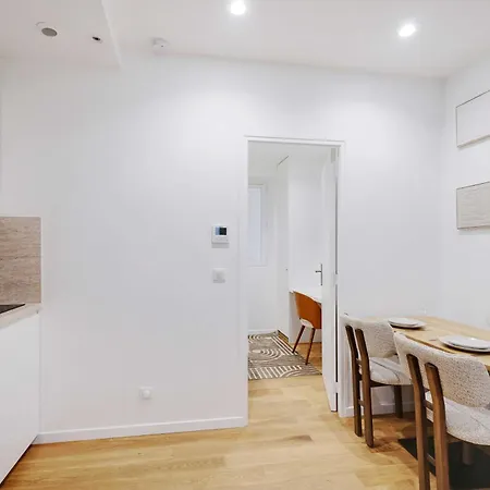 Modern Apprt 1br 4p - 2nd شقة *