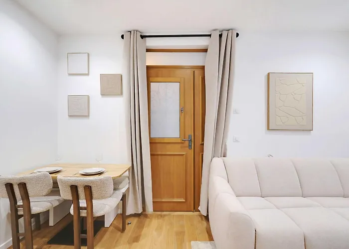 Modern Apprt 1br 4p - 2nd Apartament