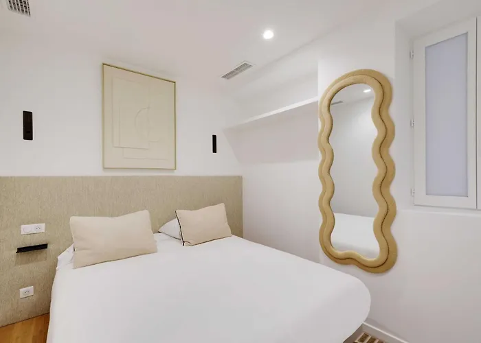 Modern Apprt 1br 4p - 2nd Paryż