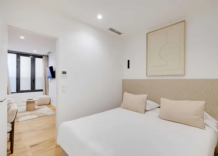 Modern Apprt 1br 4p - 2nd *