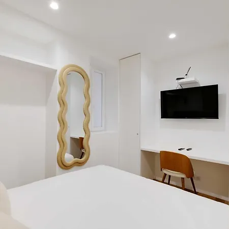 아파트 Modern Apprt 1br 4p - 2nd *